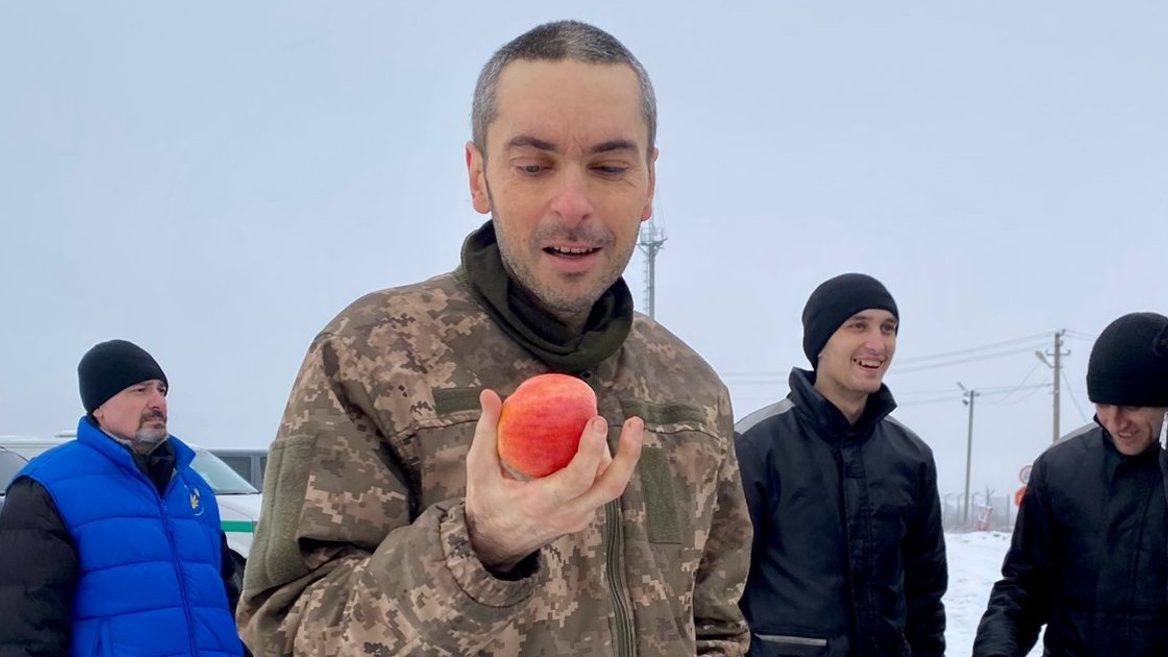Военный Максим Колесников, который 11 месяцев был в плену: «Мы придумали стартап о хамоне это улучшало эмоциональное состояние»