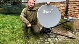 Military expert Serhiy Flesh called UASAT an expensive but important alternative to Starlink for Ukraine