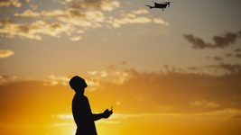 Львовские чиновники оборудуют 49 рабочих мест для обучения операторов в школе дронов. В тендере уже назван победитель