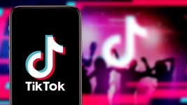 Известная TikTok-блогерша из Казатина отсудила алименты у отца-железнодорожника Известная TikTok-блогерша из Казатина отсудила алименты у отца-железнодорожника