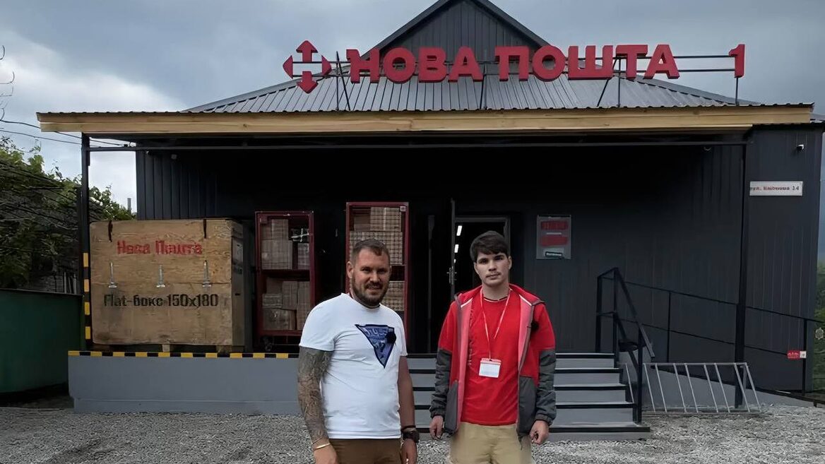 «Постійні обстріли, FPV-дрони та близькість до лінії фронту». У Запорізькій області змушене було закритися ще одне відділення «Нової пошти»