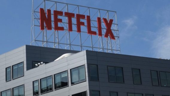 У Netflix відкрили вакансію бортпровідника із зарплатнею до $385 000 на рік. Які вимоги