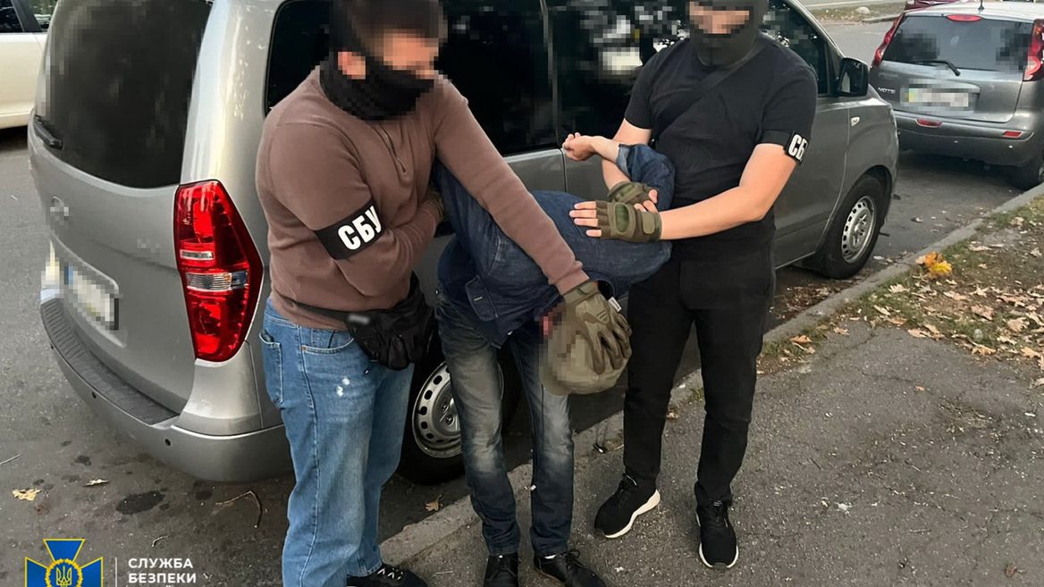 У Києві затримали агента фсб який хотів вступити до школи «Армії дронів» щоб шпигувати за українськими військовими