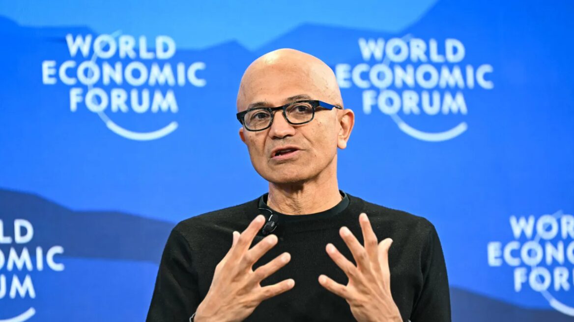 «Найрозумніші істоти на планеті можуть також найбільш помилятися». Керівники Google та Anthropic у Давосі обговорили майбутнє ШІ з філософом Ювалем Харарі