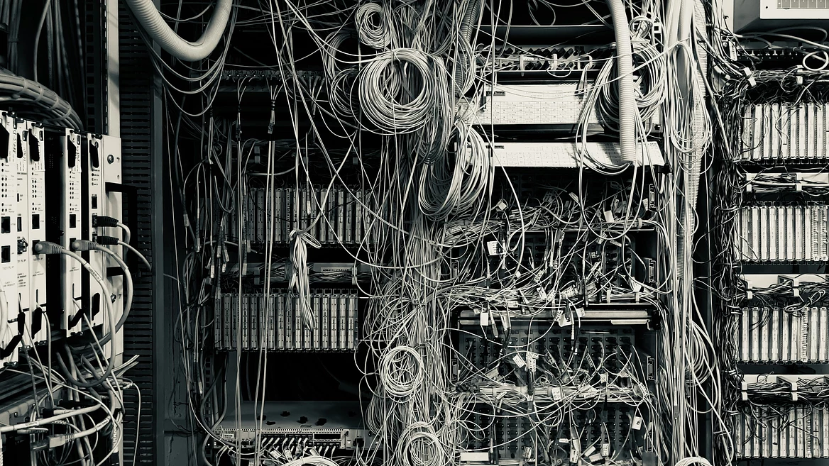 Ukraine is preparing internet and communications data centers for the "worst-case scenario." What is the government planning?