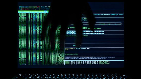 Кіберцентр повідомляє, що хакери розсилали листи від імені АМПУ про захід суден до Криму