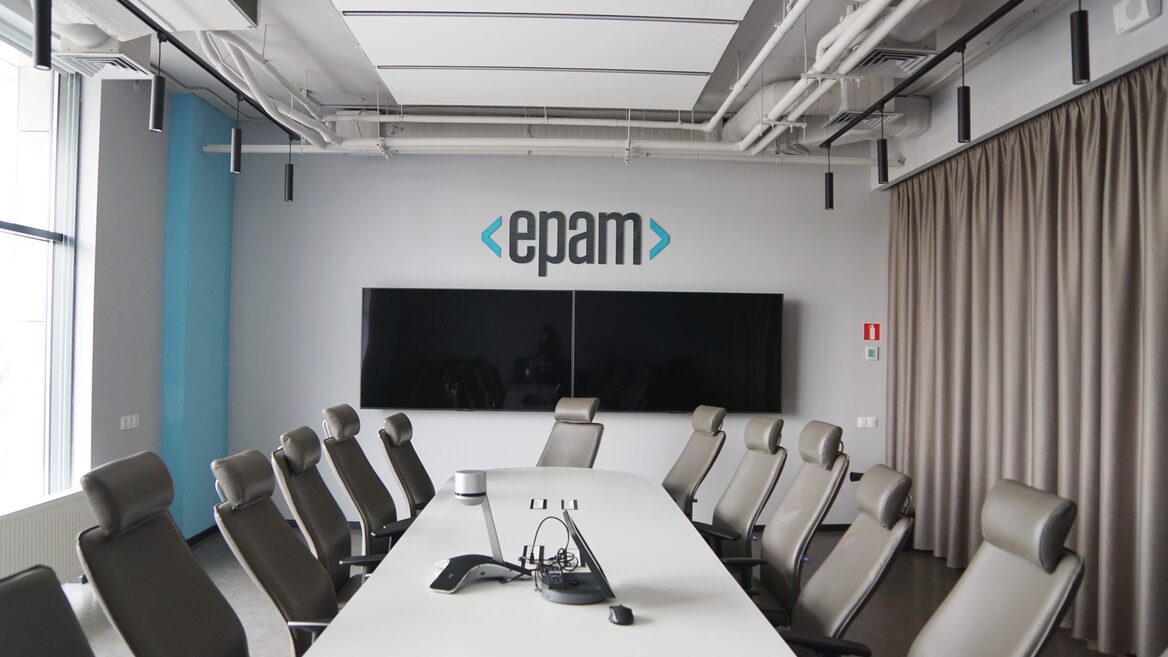 Джунів не вб’є ШІ: EPAM залучила понад 650 початківців у 2025 році та планує взяти до 700 у 2026-му