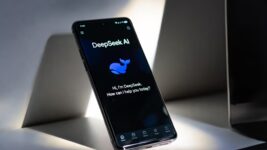 DeepSeek назавжди знизив ціни на флагманську модель V4 Pro на 75%