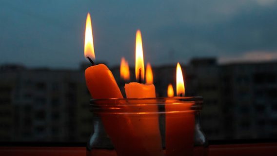 В Україні анонсували екстрені аварійні вимкнення світла. Без електропостачання 350 000 квартир у столиці