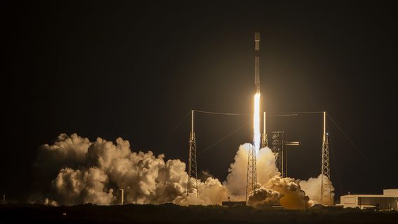 Ракета SpaceX Falcon 9 побила рекорд із повторних запусків і вже 27 раз повернулася на Землю