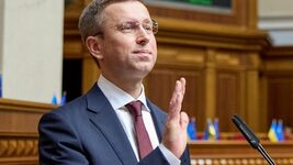 Новий Кабмін вирішив не створювати окремий центр з питань бронювання і скасував рішення попереднього. Що сталося