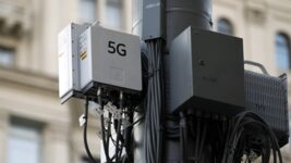 Стали відомі технічні деталі роботи 5G у Києві та особливості обладнання трьох операторів