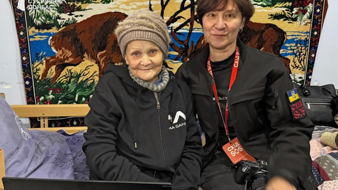 «Це дуже хороша апаратура. Тим більше Ryzen 9». Студія 4A Games подарувала ігровий ноутбук бабусі-геймерці з Донеччини