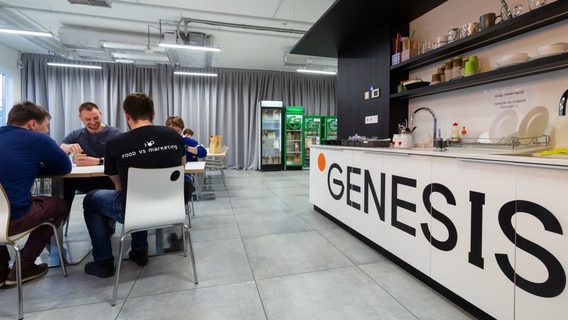 Genesis відкрила представництво в Польщі, в планах — тимчасовий офіс на Кіпрі. В Київ повертатись не поспішають