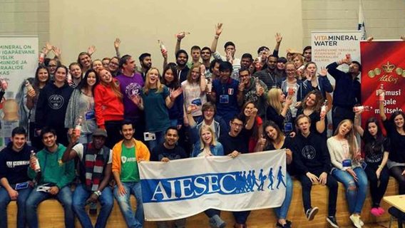 «Студенство не винне у цій війні». Як організація кар'єрного розвитку ВНЗ AIESEC одночасно працює в 10 містах рф та українських закладах освіти