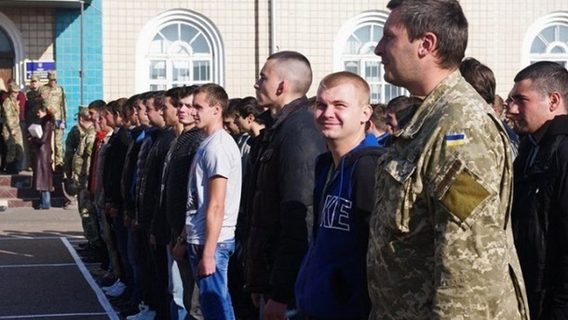 «Шарю по інтернету, взламую». Колишній ув'язнений з позивним «Хакер» розповів про свою мобілізацію до війська 