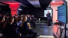 КАІ та MIT за підтримки Skyfall, Warbirds, Frontline Robotics запустили спільну інженерну програму. Що таке Ukraine Innovation and Engineering Lab
