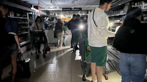 Іспанія відновила електропостачання після блекауту на 92%