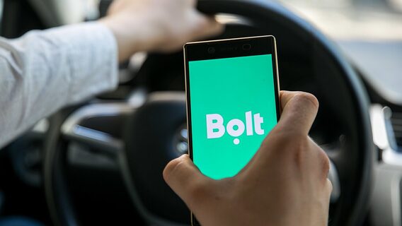 Bolt повертається до цілодобового режиму роботи у 28 містах України: де тепер можна замовити поїздки вночі