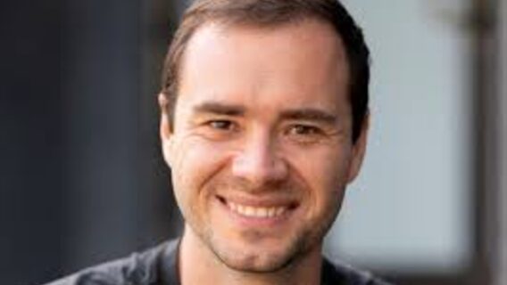 Андрей Карпати — автор «вайбкодингу», співзасновник OpenAI й колишній директор AI Tesla — перейшов до Anthropic