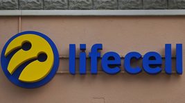 АМКУ снова отложил продажу lifecell французскому миллиардеру: причины
