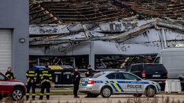 Law enforcement officers have detained seven people allegedly involved in the arson attack on the Ukrainian company Archer's factory in the Czech Republic.