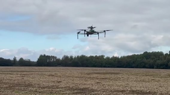 В Україні створили дрон-носій, який може переносити до шести FPV
