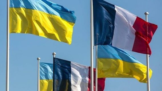 How to help Ukrainians in France. Donations, accommodation, humanitarian aid, volunteering