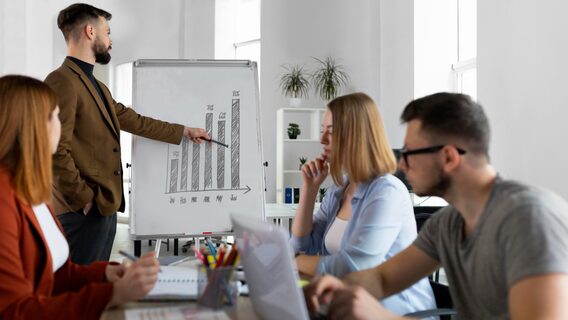 Djinni published the ranking of TOP IT companies 2025: GlobalLogic leads, PrivatBank is in the top three, and hiring of Junis has increased