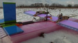 «Щоб змінити хід війни». Українські воїни збирають дрони-камікадзе зі штучним інтелектом вартістю від $1500: відео