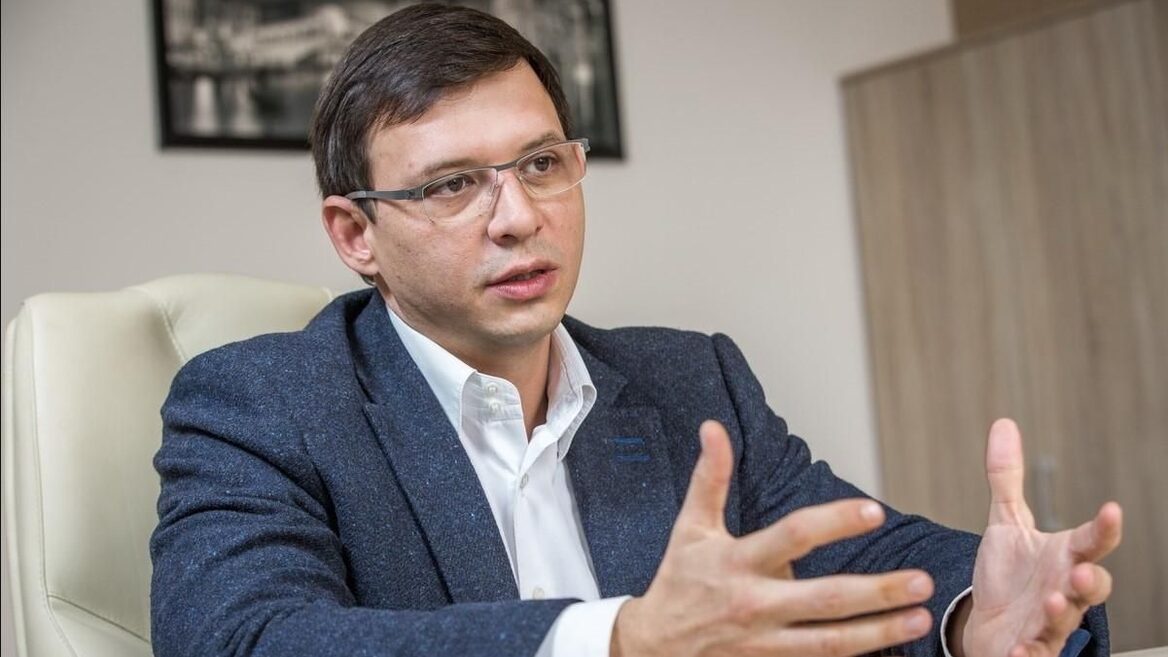 На замовлення проросійського політика Мураєва створили додаток який скоро з’явиться у Play Market та App Store. Медійники кажуть що це робиться для збору особистих даних українців на користь росіян 