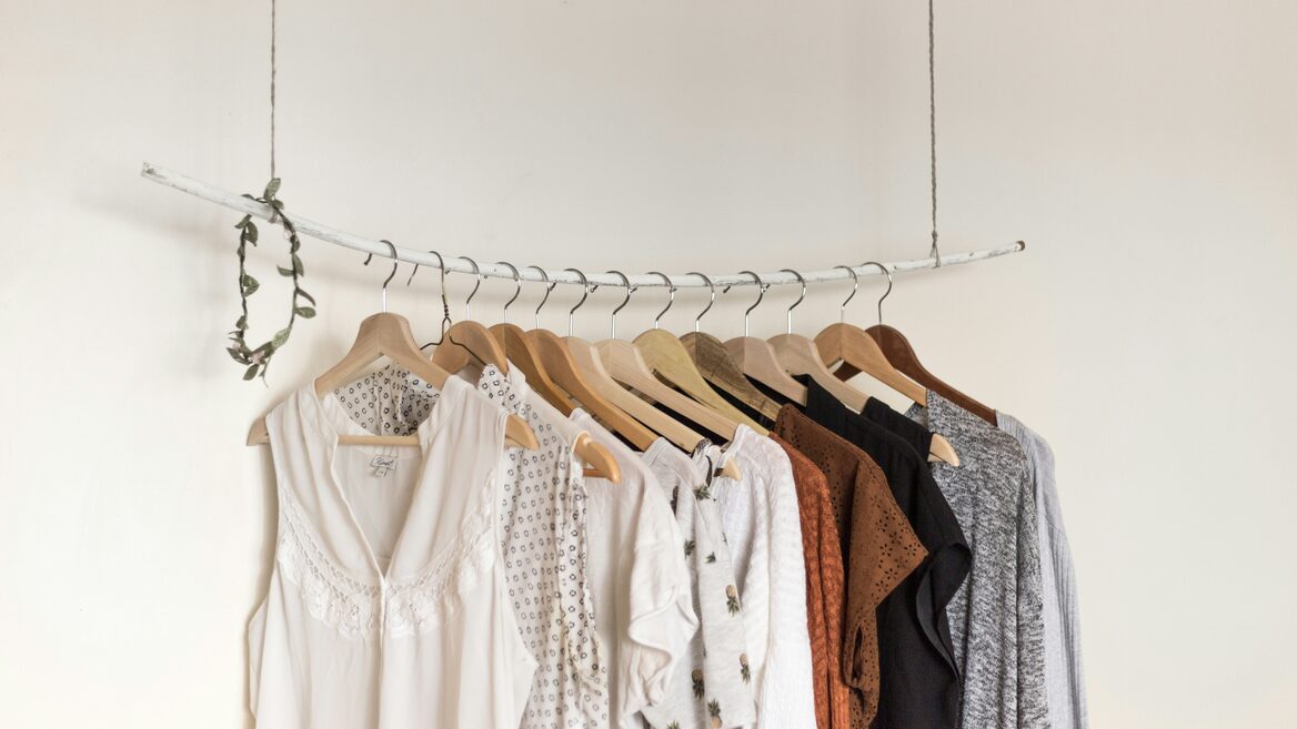 A Ukrainian developer has created Pasuy, a digital wardrobe organizer. How does the service help organize your wardrobe?