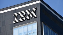Искусственный интеллект начал забирать работу. IBM останавливает найм на позиции, где справится ИИ
