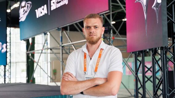 ПриватБанк інтегрував ШІ в роботу розробників та  випускає оновлення сервісів кожні дві години