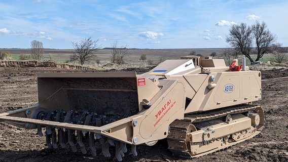 Українське підприємство почне серійно виробляти хорватські роботизовані машини для розмінування