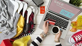 Понад 80% українців почали економити на онлайн-покупках. Про що свідчить дослідження 