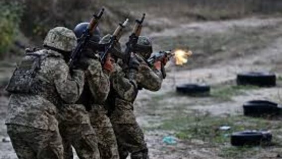 «Індивідуальність не потребується. І чим вас більше, тим самотніше». Щоденник мобілізації від айтівця з Threads — про БЗВП, «губні НАТівські постріли» та «гру в штурмовиків»