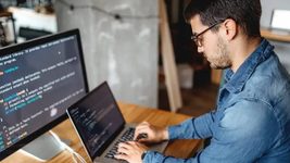 Каждый третий айтишник боится потерять работу — исследование украинского ИТ-рынка