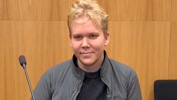 Фінський хакер виклав в даркнет дані тисячі пацієнтів, зокрема записи психотерапевтів. Через це навіть були самогубства