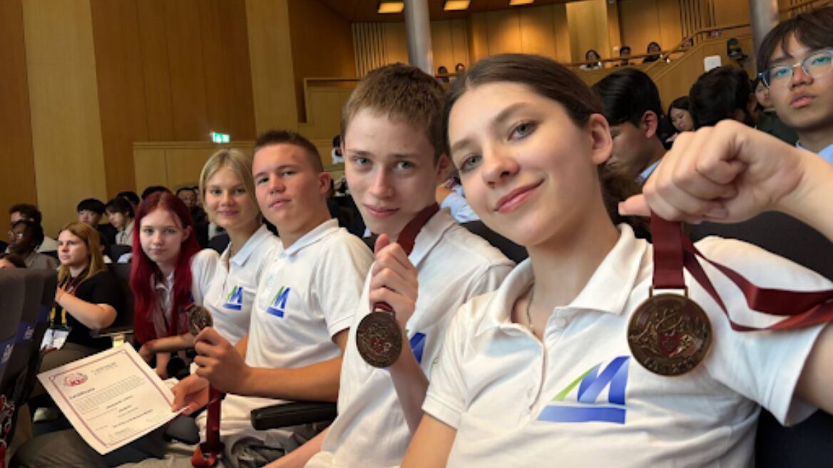 Українські школярі здобули бронзу на Міжнародному турнірі юних фізиків у Цюриху