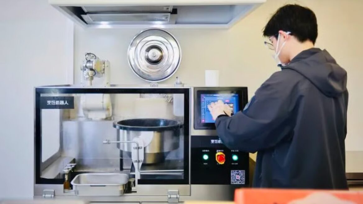 A restaurant has appeared in China where AI scans visitors' faces and tongues to recommend dishes