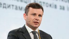 «Хтось із 10 000 грн платить усі податки, а хтось із $10 000 не платить податки, і вважає, що це окей, тому що я — суперінтелект», —  міністр фінансів не підтримує пільговий режим «Дія.Cіті»