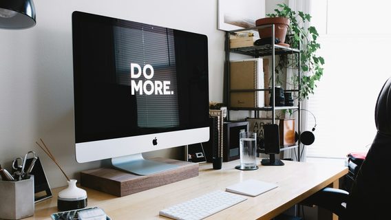 #Всратівакансії. «Ви там зовсім в сосну припечатались?», скупі роботодавці та «пророк за $700»