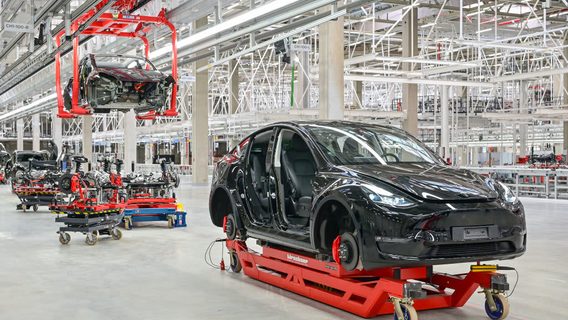 Tesla вироблятиме електромобіль за 25 000 євро на заводі в Німеччині. За такою ціною це буде найдешевша модель Tesla та одна з найнижчих пропозицій на ринку