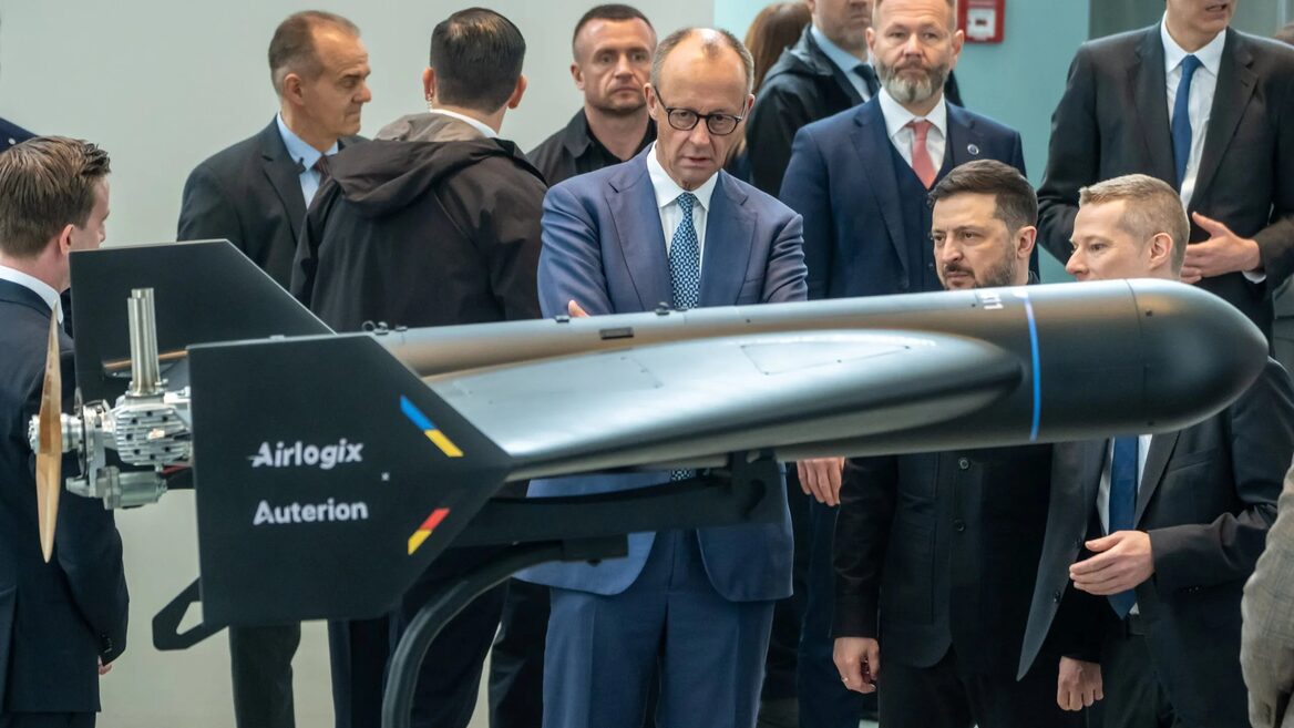 «Наші інженери створювали ці системи під обстрілом». Українська Airlogix розробила дрон Anubis із ШІ-наведенням та формою, подібною до Shahed