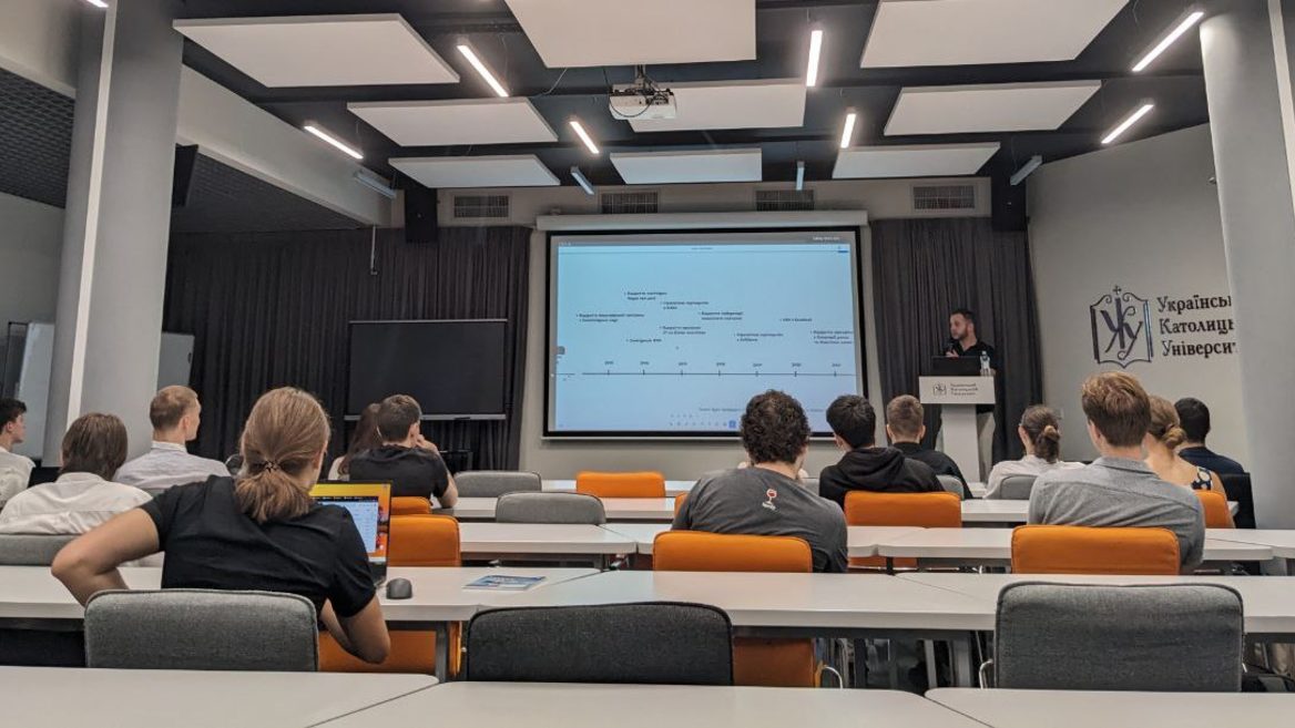 UCU lecturer calls on Ukrainian companies to share their AI implementation cases so that students in the Data Science program can study them