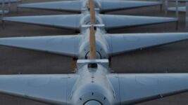 США залучають українських виробників, щоб надолужити відставання у сфері виробництва дронів