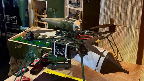 «Українська бронетехніка» розробила два нові важкі FPV-дрони на оптоволокні з дальністю польоту до 25 км