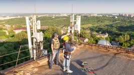 У роботі «Київстар» стався збій, який вплинув на роботу мобільного зв'язку й інтернету. У компанії обіцяють оперативно виправити проблему