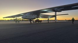 Крила більші, ніж у Boeing 747: розробили перший у світі безпілотник на сонячних батареях, який може літати місяць Крила більші, ніж у Boeing 747: розробили перший у світі безпілотник на сонячних батареях, який може літати місяць